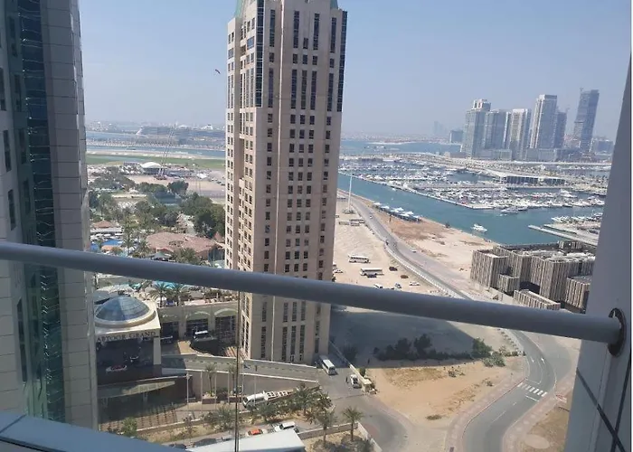 Nasma Luxury Stays - Marina-View Oasis With Balcony Steps From The Sea