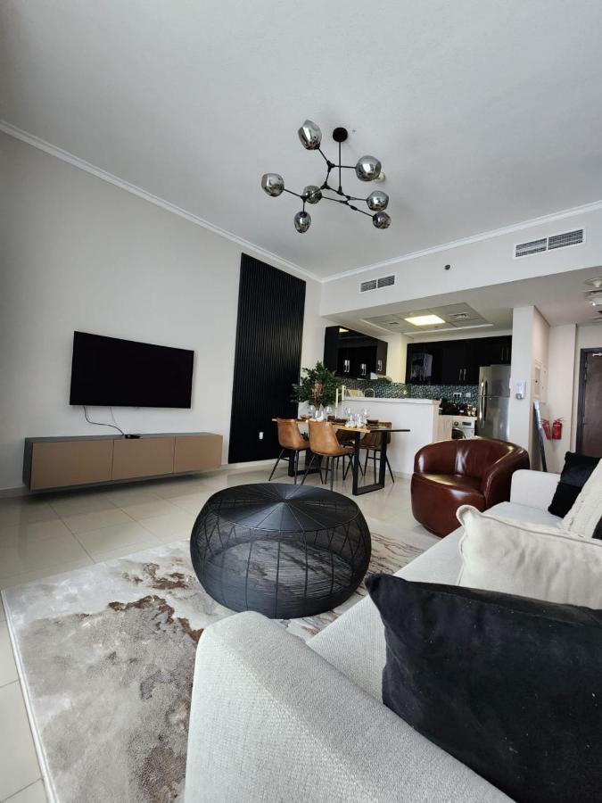 अपार्टमेंट Nasma Luxury - Marina-view Oasis With Balcony Steps From The Sea *